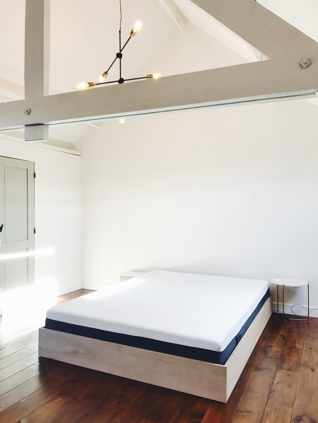 DIY • Minimalistisch&nbsp;bed